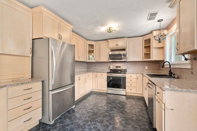 893 Cronin Rd, Warren, MA 01083