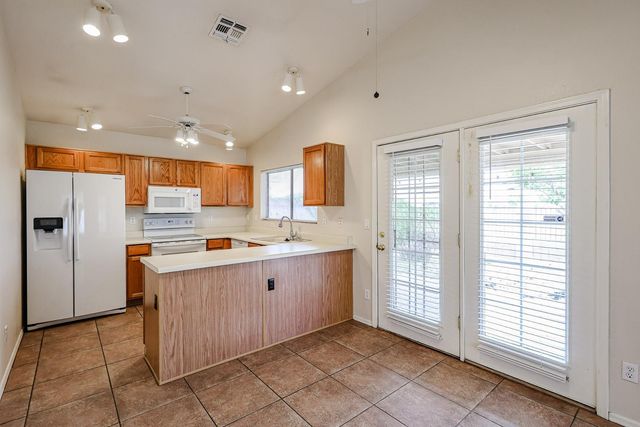 10935 W Ruth Avenue, Peoria, AZ 85345