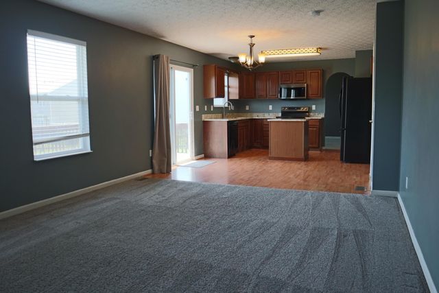 304 Eagles Nest Avenue, Johnstown, OH 43031