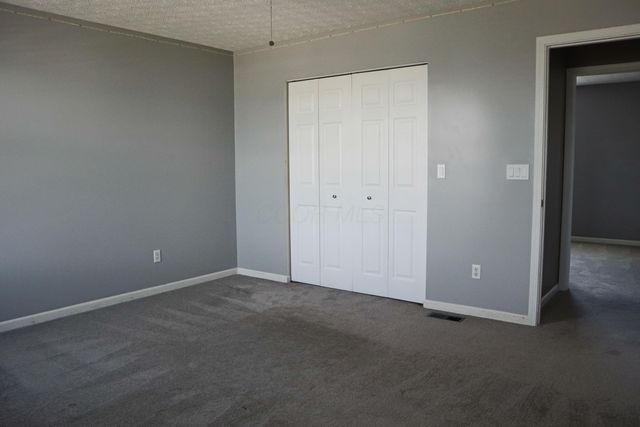 304 Eagles Nest Avenue, Johnstown, OH 43031