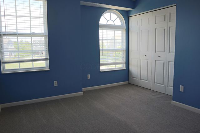 304 Eagles Nest Avenue, Johnstown, OH 43031