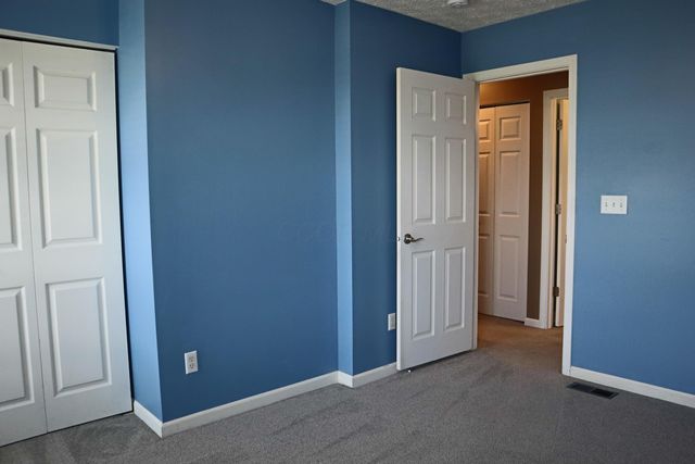 304 Eagles Nest Avenue, Johnstown, OH 43031
