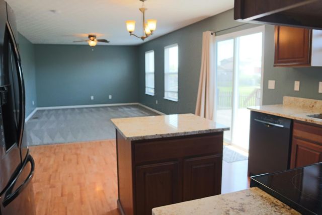 304 Eagles Nest Avenue, Johnstown, OH 43031