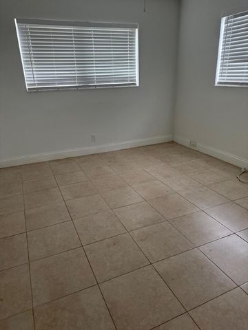 237 SE Park Street SE A, Dania Beach, FL 33004