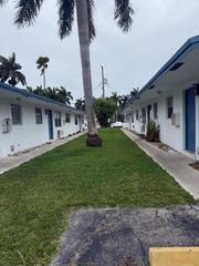 237 SE Park Street SE A, Dania Beach, FL 33004