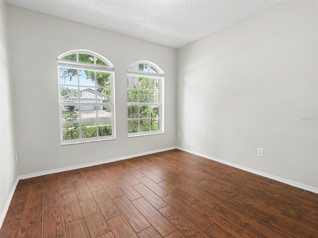 9823 MORRIS GLEN WAY, Tampa, FL 33637