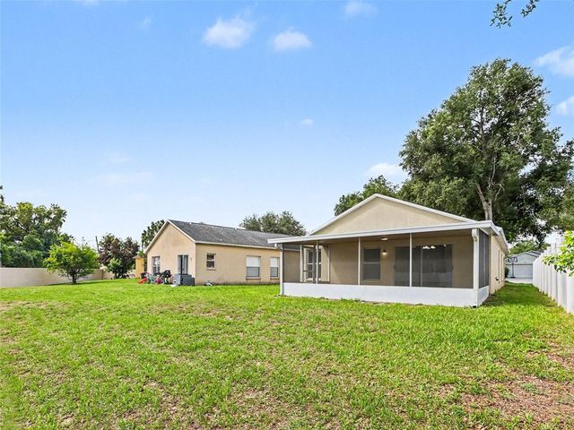 9823 MORRIS GLEN WAY, Tampa, FL 33637