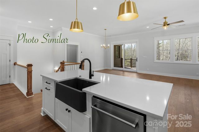 60 Chimney Chase Trail 4, Hendersonville, NC 28739