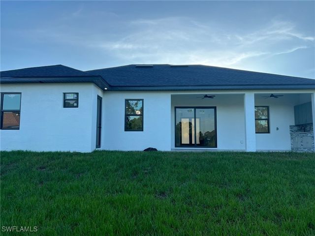 813 Aiken AVE, Lehigh Acres, FL 33974