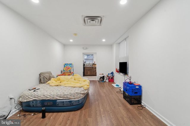 211 S 60TH ST, Philadelphia, PA 19139