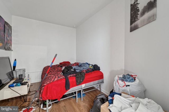 211 S 60TH ST, Philadelphia, PA 19139