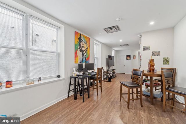 211 S 60TH ST, Philadelphia, PA 19139