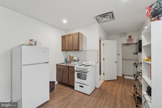 211 S 60TH ST, Philadelphia, PA 19139