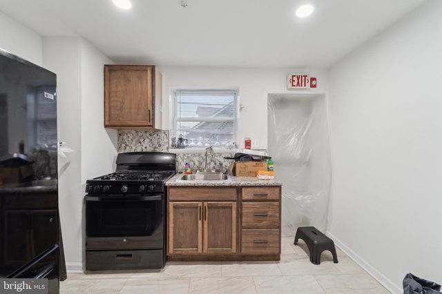 211 S 60TH ST, Philadelphia, PA 19139