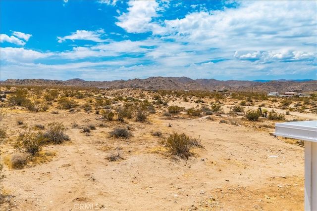 777 Quail Bush Road, Landers, CA 92285