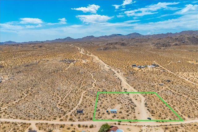 777 Quail Bush Road, Landers, CA 92285
