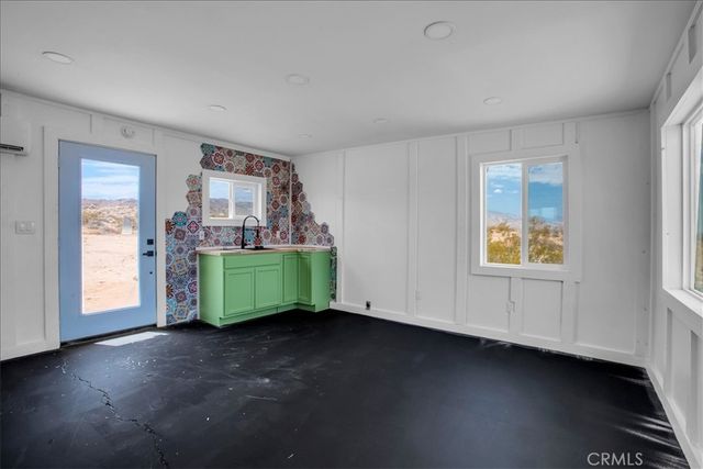 777 Quail Bush Road, Landers, CA 92285