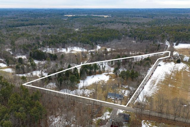 126 Wednesday Hill Road, Lee, NH 03861