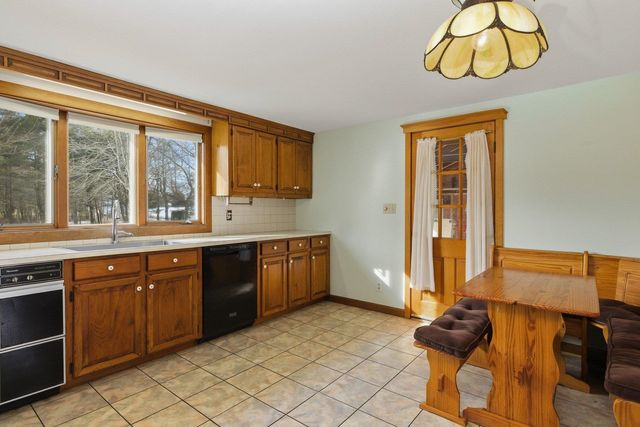 126 Wednesday Hill Road, Lee, NH 03861