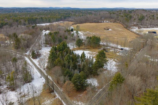 126 Wednesday Hill Road, Lee, NH 03861