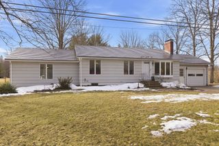 126 Wednesday Hill Road, Lee, NH 03861