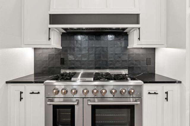 14741 Edwards Road, Montgomery, TX 77316