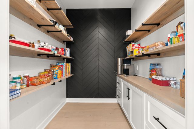 14741 Edwards Road, Montgomery, TX 77316