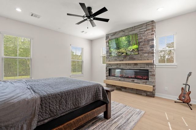 14741 Edwards Road, Montgomery, TX 77316