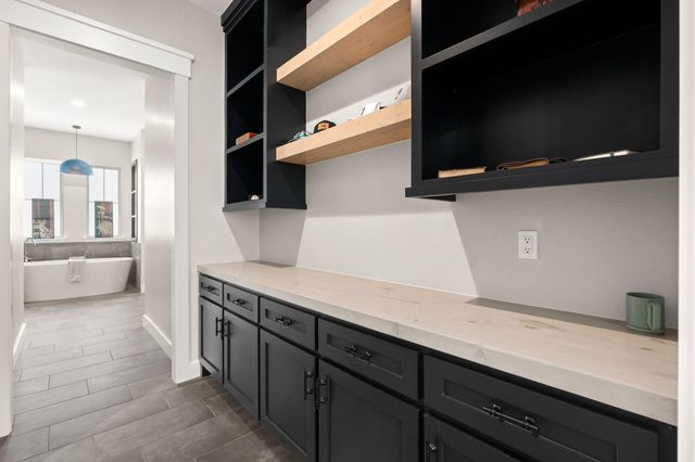 14741 Edwards Road, Montgomery, TX 77316