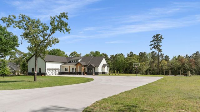 14741 Edwards Road, Montgomery, TX 77316