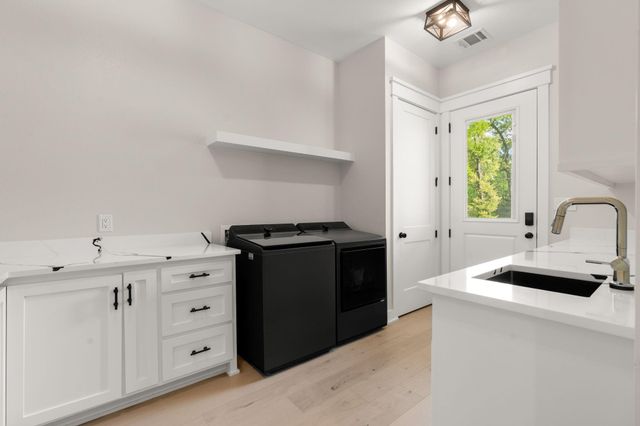 14741 Edwards Road, Montgomery, TX 77316