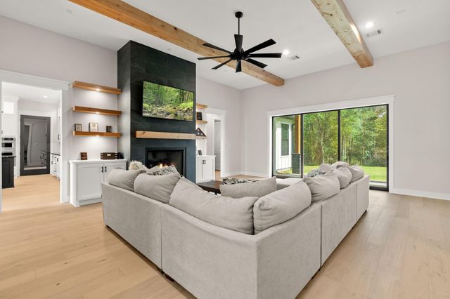 14741 Edwards Road, Montgomery, TX 77316