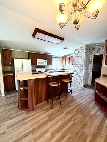 4113 Goliad Drive, Granbury, TX 76048