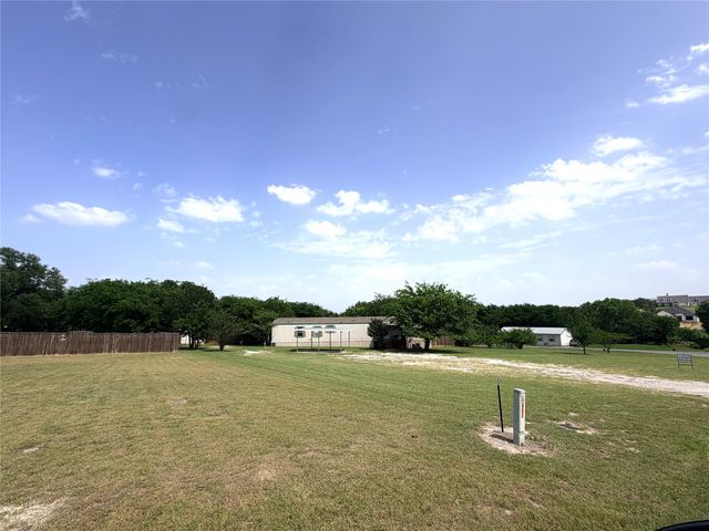 4113 Goliad Drive, Granbury, TX 76048