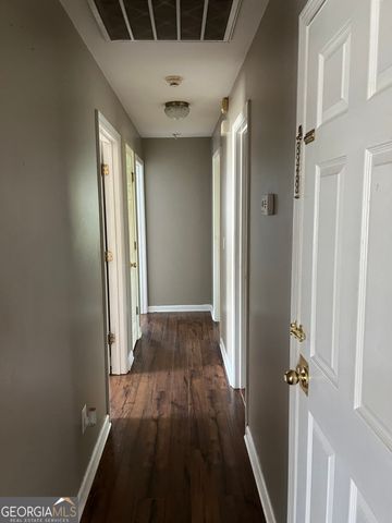 1012 Bexton Road, Moreland, GA 30259