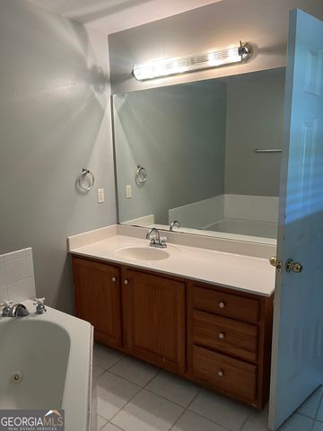 1012 Bexton Road, Moreland, GA 30259