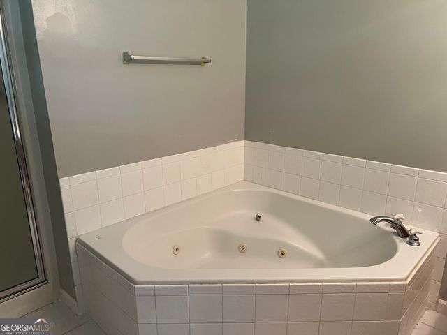 1012 Bexton Road, Moreland, GA 30259