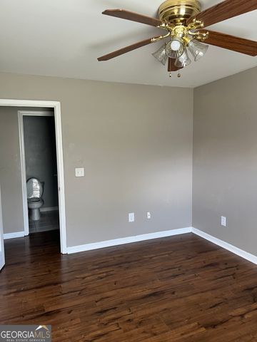 1012 Bexton Road, Moreland, GA 30259