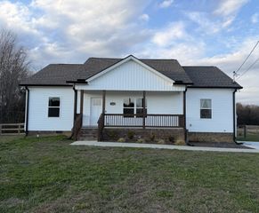 2482 Jason Dr, Chapel Hill, TN 37034