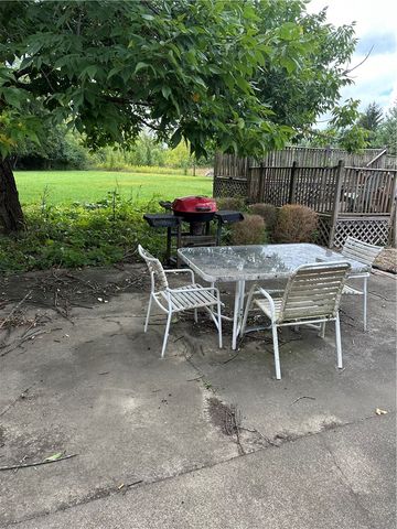 8815 Yankee Street, Centerville, OH 45458