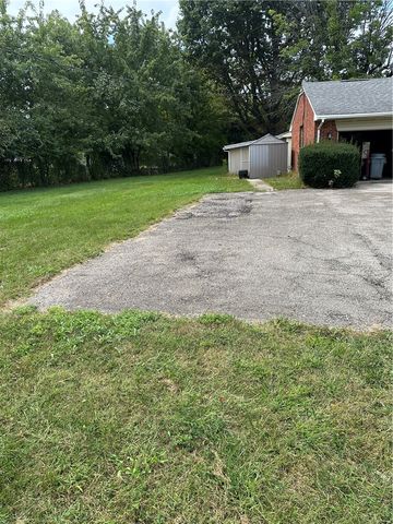 8815 Yankee Street, Centerville, OH 45458