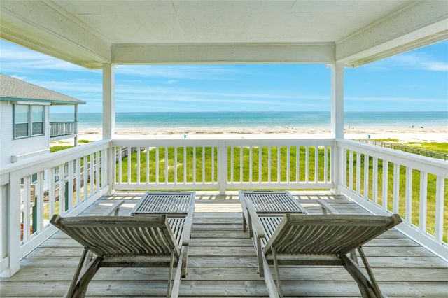 22915 Gulf Drive, Galveston, TX 77554