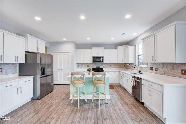 264 Hay Field Drive, Lillington, NC 27546