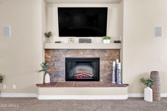 810 W HIDDEN VALLEY Drive, Phoenix, AZ 85086