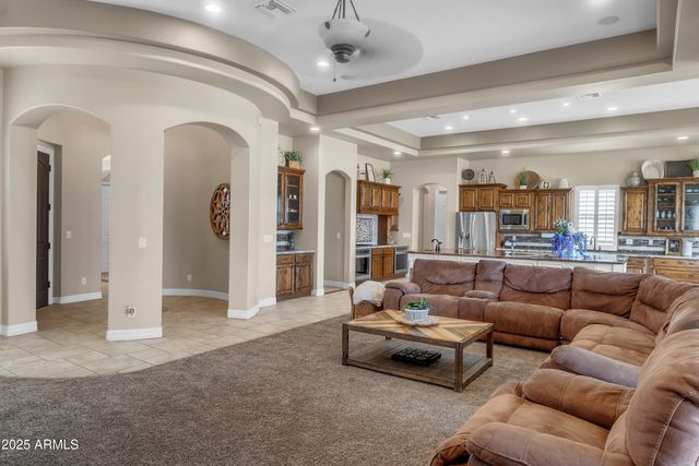 810 W HIDDEN VALLEY Drive, Phoenix, AZ 85086