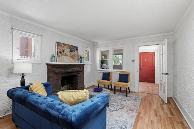 217 Amherst Drive NE, Albuquerque, NM 87106