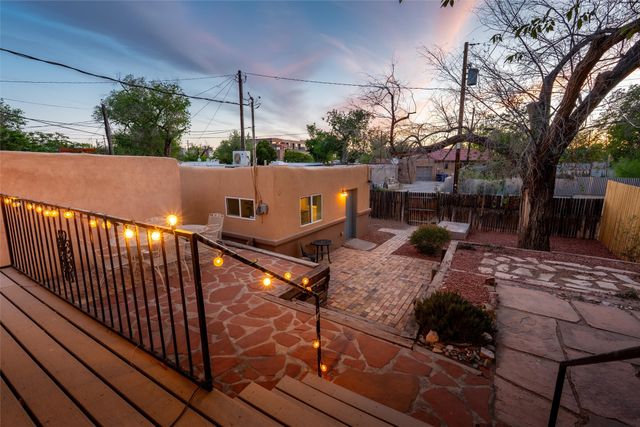217 Amherst Drive NE, Albuquerque, NM 87106