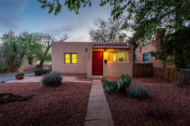 217 Amherst Drive NE, Albuquerque, NM 87106