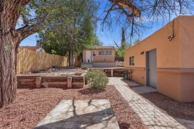 217 Amherst Drive NE, Albuquerque, NM 87106