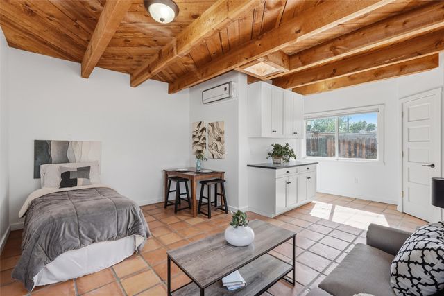 217 Amherst Drive NE, Albuquerque, NM 87106